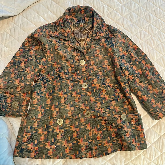 Stylish Kids Patterned Jacket - Picture 3 of 3